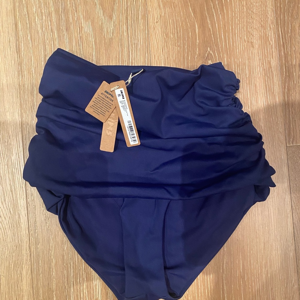 NWT Skims Sculpting Swim Ruched High-Waisted Bottoms (XS)